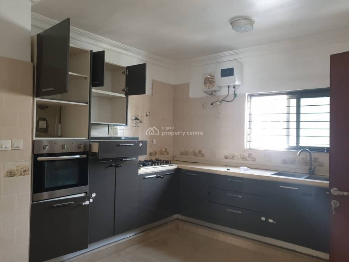 3 Bedroom Apartment, Lekki Phase 1, Lekki, Lagos, Flat / Apartment for Rent