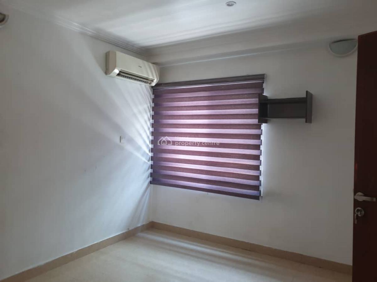 3 Bedroom Apartment, Lekki Phase 1, Lekki, Lagos, Flat / Apartment for Rent