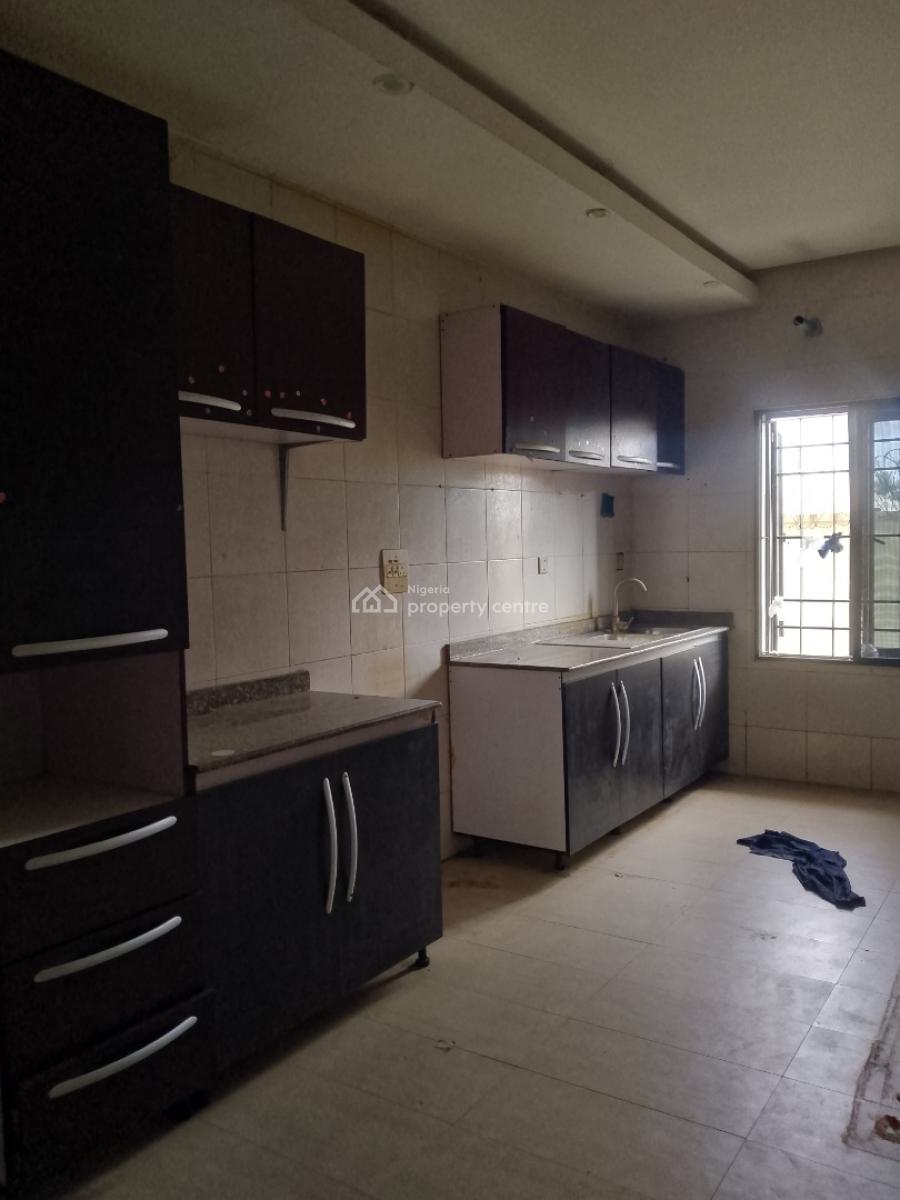 Very Spacious 3 Bedroom Terrace Duplex, Mobile Road, Ilaje, Ajah, Lagos, Terraced Duplex for Rent