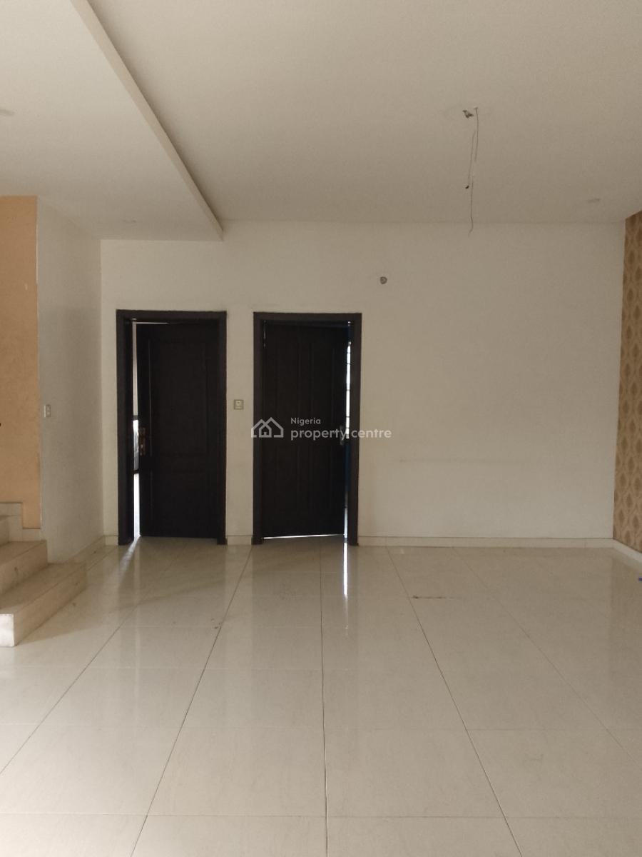 Very Spacious 3 Bedroom Terrace Duplex, Mobile Road, Ilaje, Ajah, Lagos, Terraced Duplex for Rent