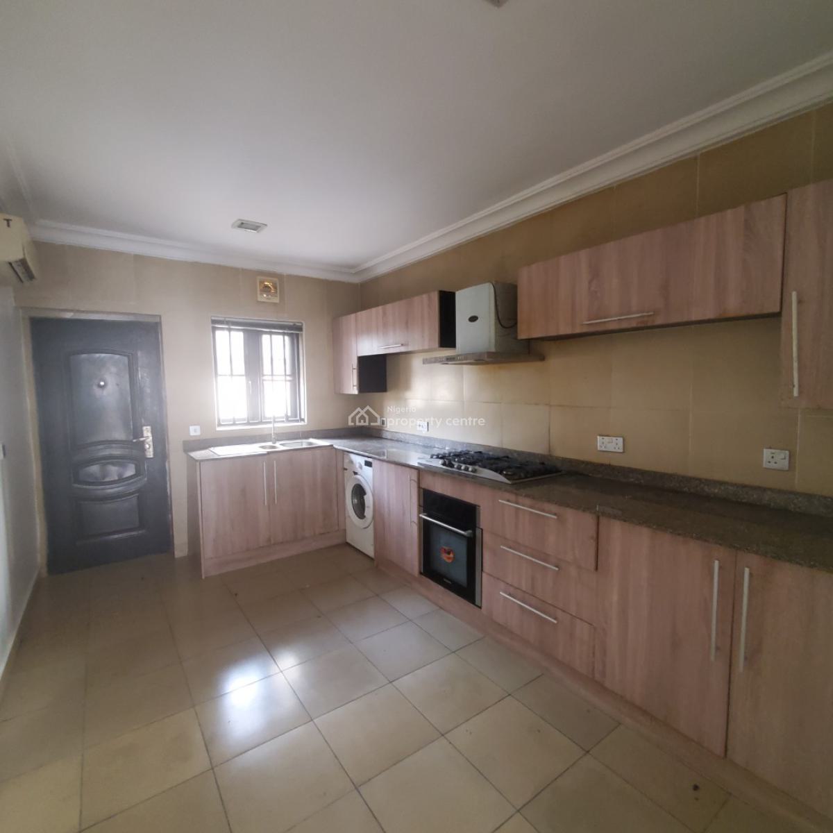 Beautiful 4 Bedroom Duplex with a Bq in a Secured Estate, Chevron, Lekki, Lagos, House for Rent