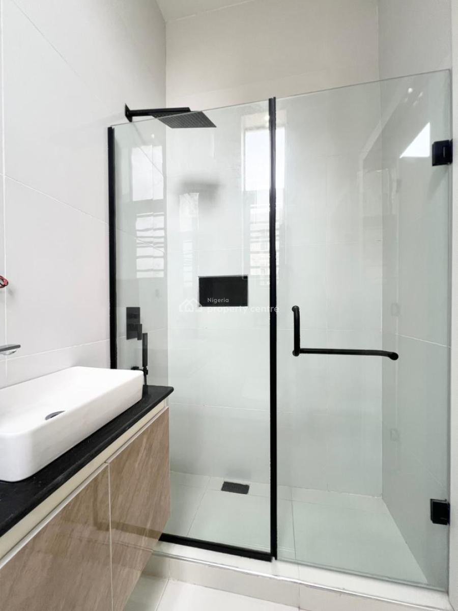 5 Bedrooms Fully-detached Duplex with Bq, Chevron, Lekki, Lagos, Detached Duplex for Sale