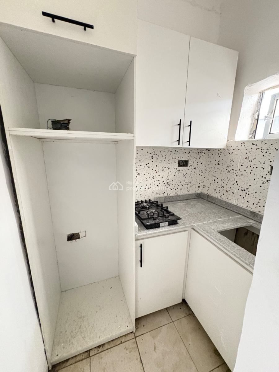 Studio Apartment, Spg Road Before Igbo Efon Traffic Light, Lekki Phase 2, Lekki, Lagos, Flat / Apartment for Rent