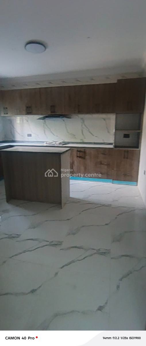 Spacious Room and Parlor Mini Flat, Behind Elevation Church, Lekki Phase 1, Lekki, Lagos, Mini Flat (room and Parlour) for Rent