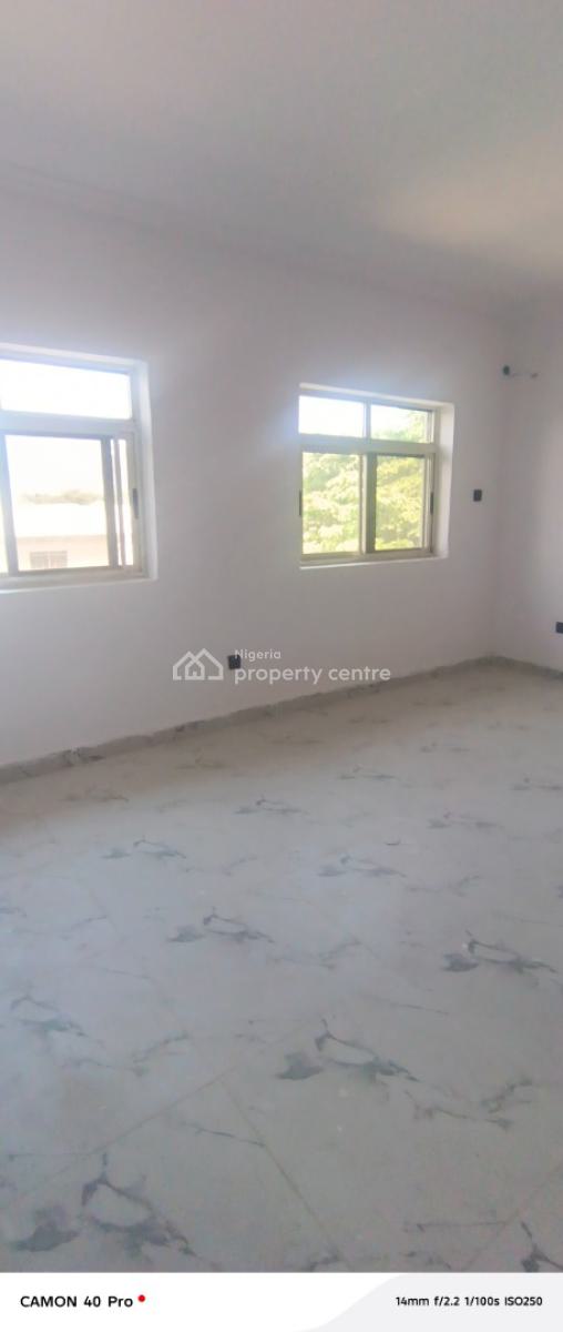 Spacious Room and Parlor Mini Flat, Behind Elevation Church, Lekki Phase 1, Lekki, Lagos, Mini Flat (room and Parlour) for Rent