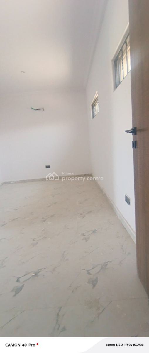 Spacious Room and Parlor Mini Flat, Behind Elevation Church, Lekki Phase 1, Lekki, Lagos, Mini Flat (room and Parlour) for Rent