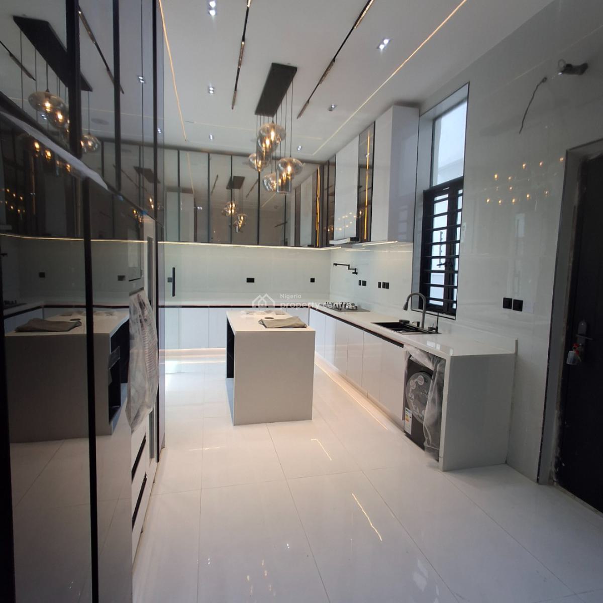 5 Bedroom Fully Detached Duplex, Orchid Road, Lafiaji, Lekki, Lagos, Detached Duplex for Sale