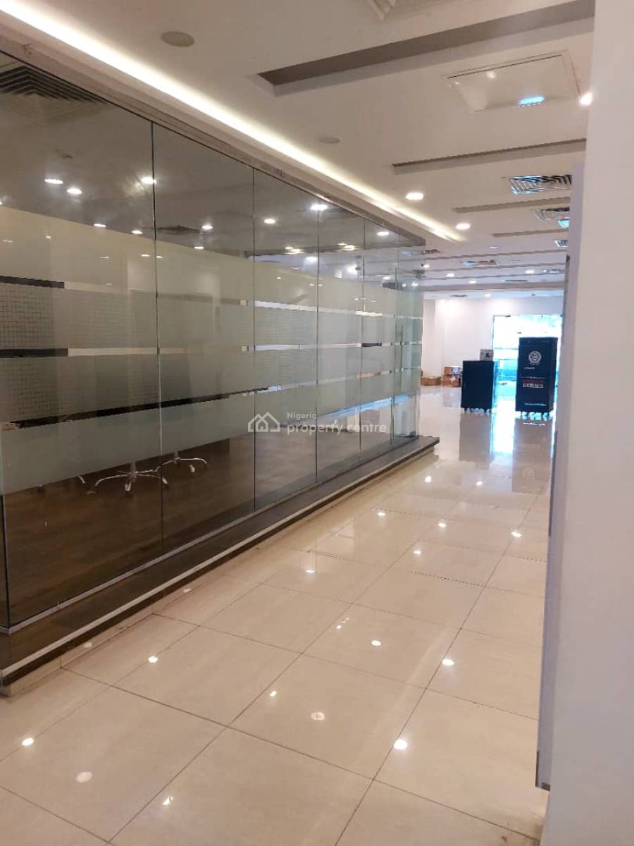 Commercial Office Space Measuring  304 Sqm, Ligali Ayorinde, Victoria Island (vi), Lagos, Office Space for Rent
