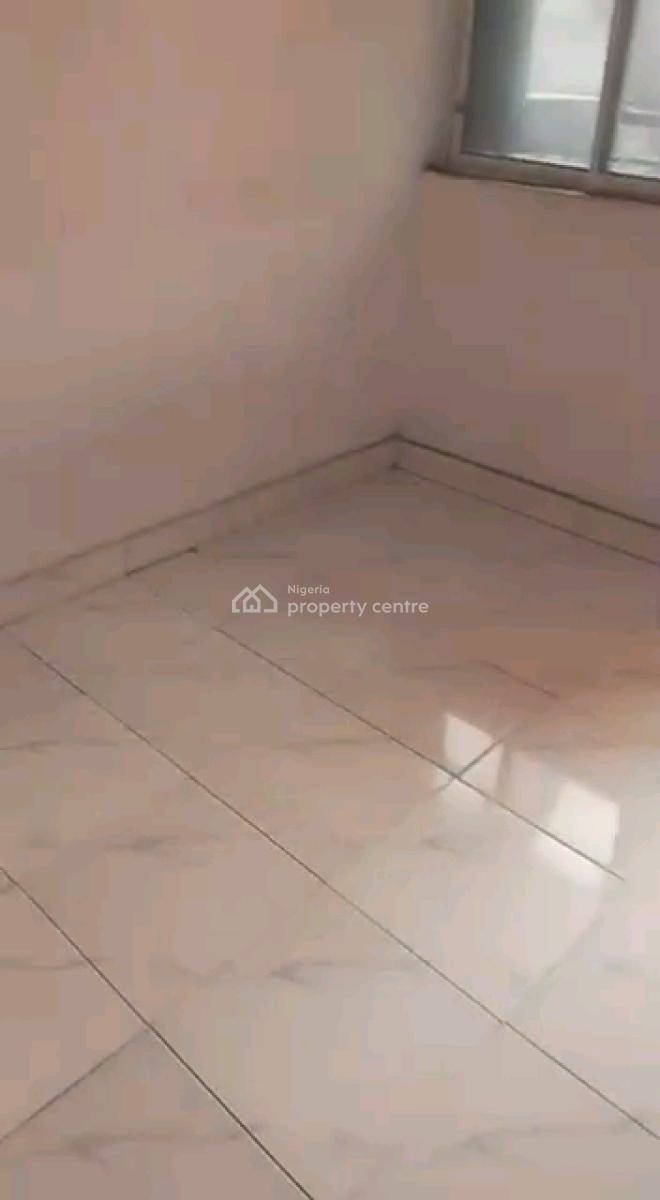 Standard and Spacious Mini Flat, Shomolu, Lagos, Mini Flat (room and Parlour) for Rent