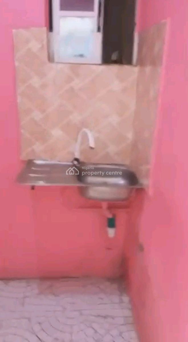 Standard and Spacious Mini Flat, Shomolu, Lagos, Mini Flat (room and Parlour) for Rent