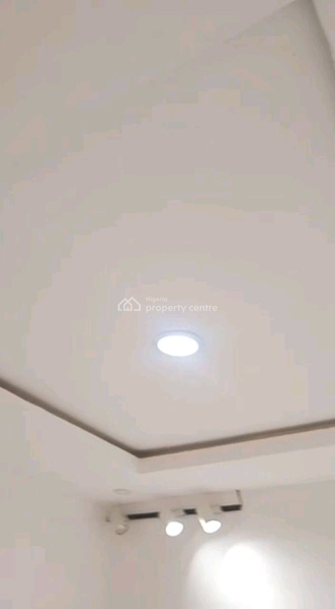 Standard and Spacious Mini Flat, Shomolu, Lagos, Mini Flat (room and Parlour) for Rent