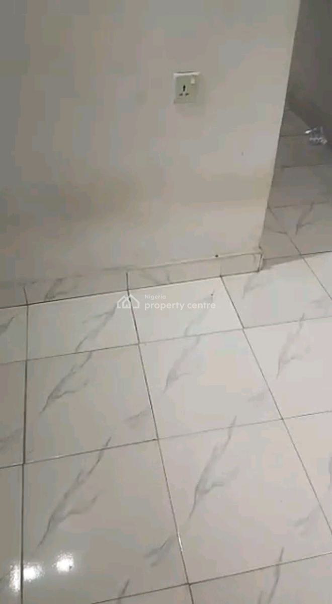 Standard and Spacious Mini Flat, Shomolu, Lagos, Mini Flat (room and Parlour) for Rent