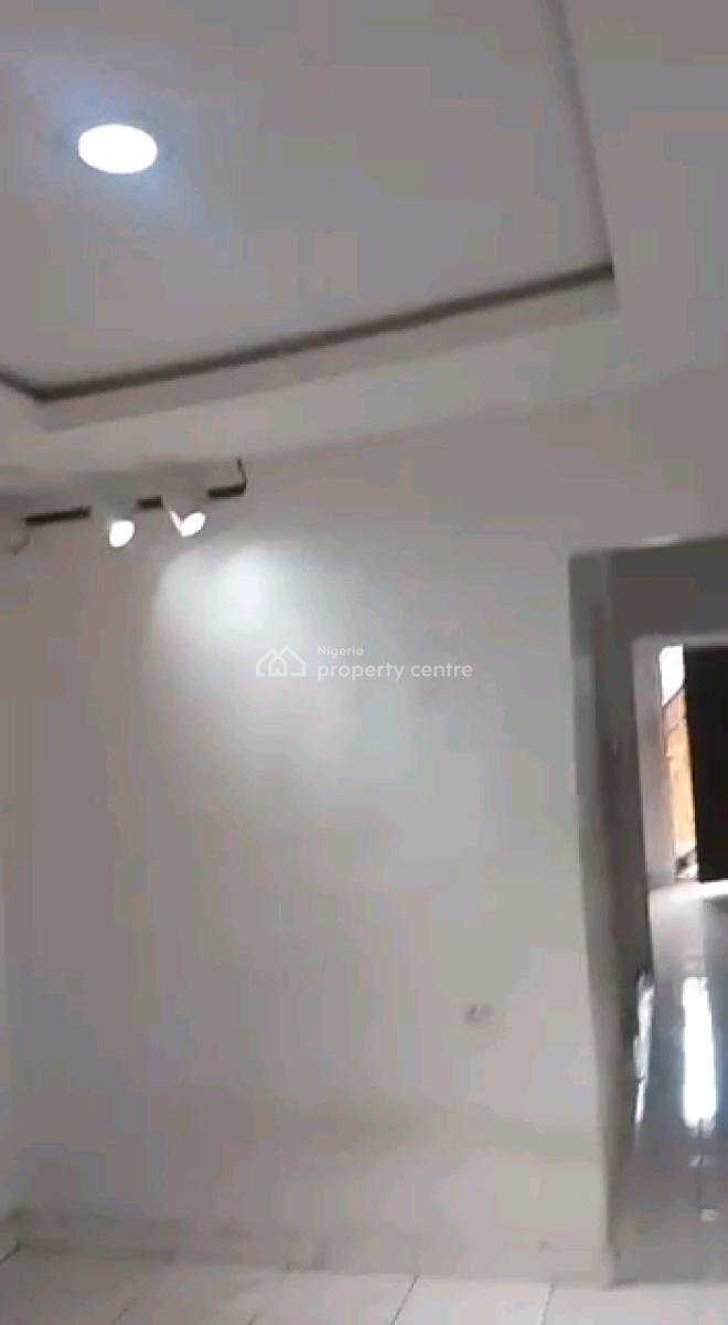 Standard and Spacious Mini Flat, Shomolu, Lagos, Mini Flat (room and Parlour) for Rent