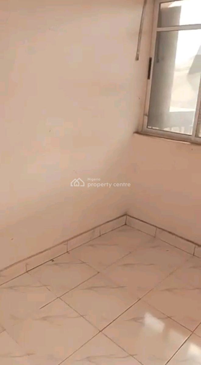 Standard and Spacious Mini Flat, Shomolu, Lagos, Mini Flat (room and Parlour) for Rent