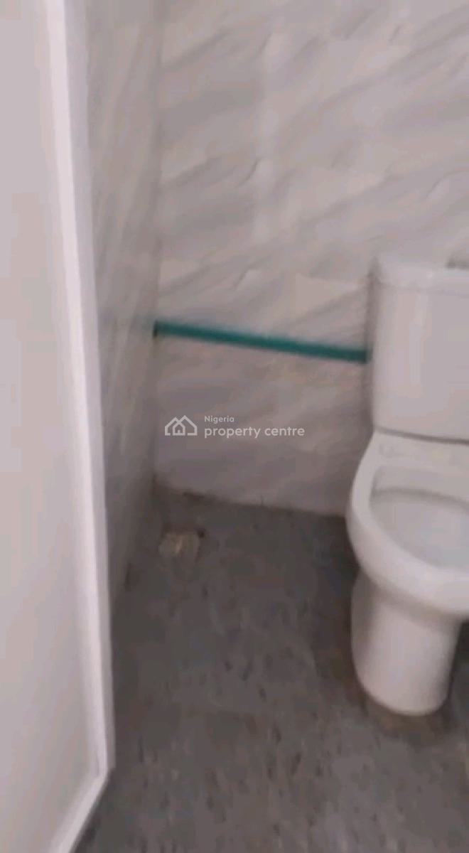 Standard and Spacious Mini Flat, Shomolu, Lagos, Mini Flat (room and Parlour) for Rent