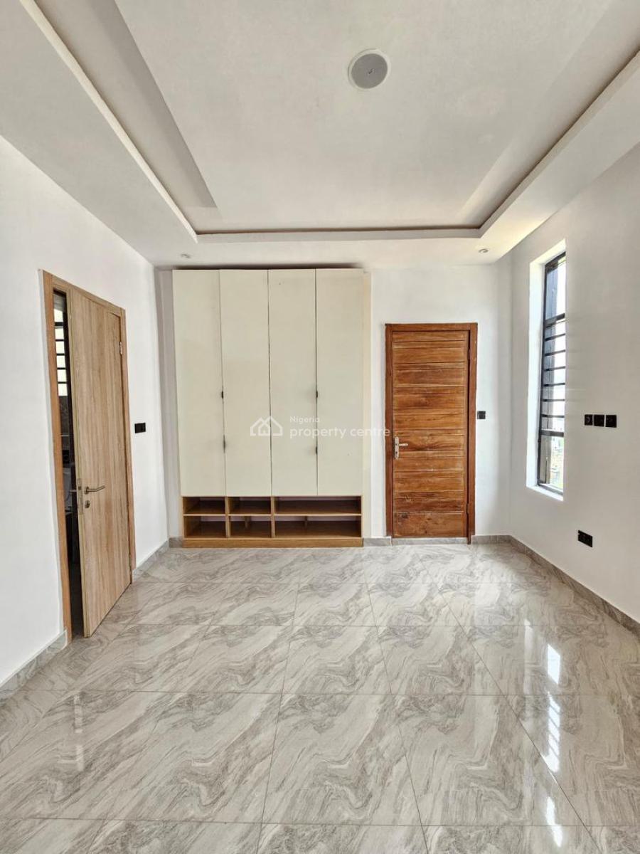 Luxurious 2 Bedroom Apartment with Elevator, Ikota, Lekki, Lagos, Flat / Apartment for Sale