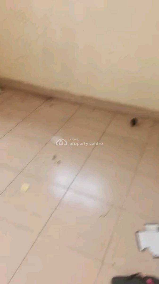 Standard and Spacious Mini Flat, Adekunle, Yaba, Lagos, Mini Flat (room and Parlour) for Rent