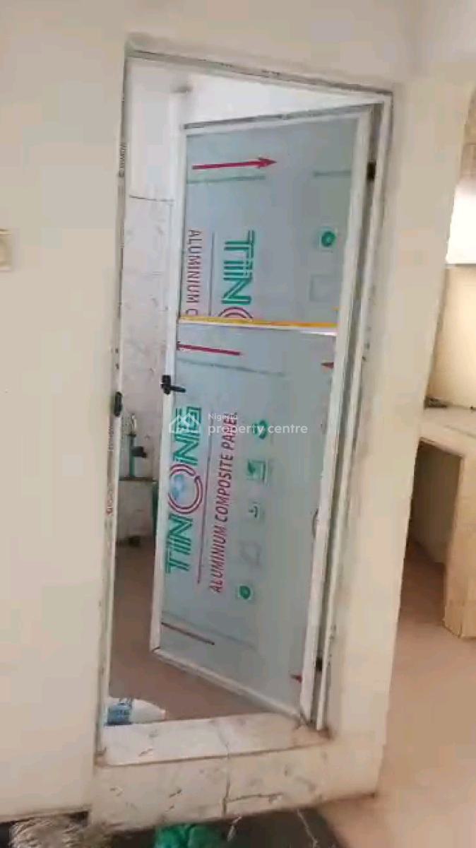 Standard and Spacious Mini Flat, Adekunle, Yaba, Lagos, Mini Flat (room and Parlour) for Rent