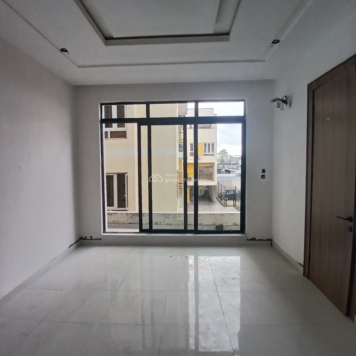 2 Bedroom Apartment, Lekki Phase 1, Lekki, Lagos, Flat / Apartment for Sale