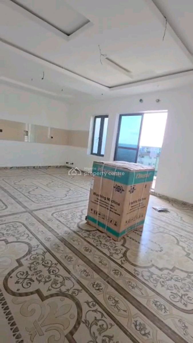 Standard and Spacious 2 Bedroom Flat, Yaba, Lagos, Flat / Apartment for Rent