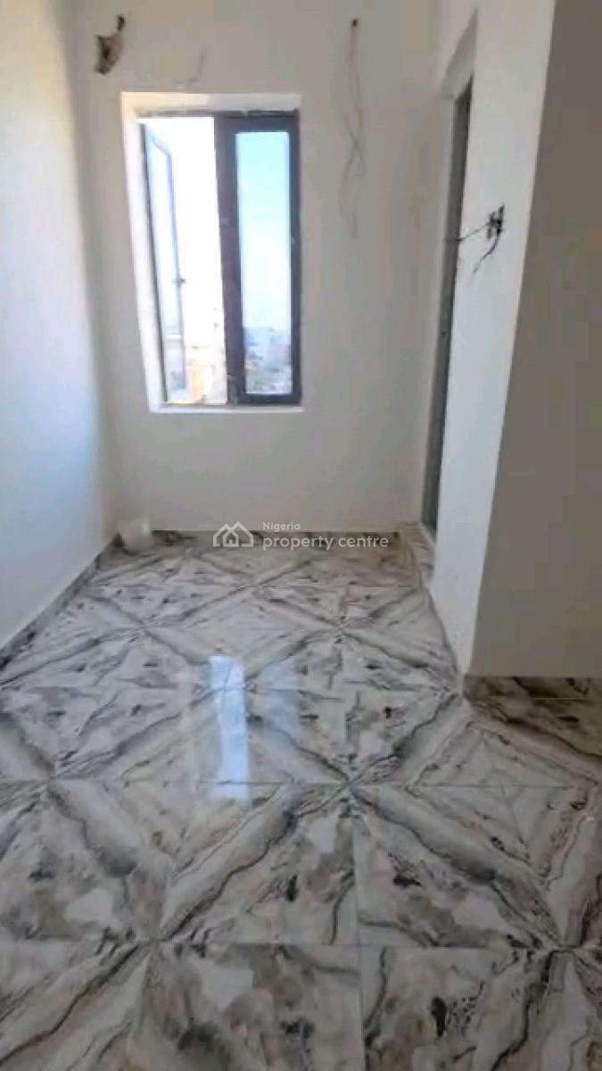 Standard and Spacious 2 Bedroom Flat, Yaba, Lagos, Flat / Apartment for Rent