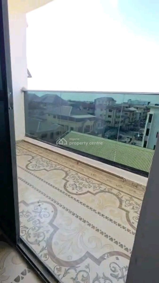 Standard and Spacious 2 Bedroom Flat, Yaba, Lagos, Flat / Apartment for Rent