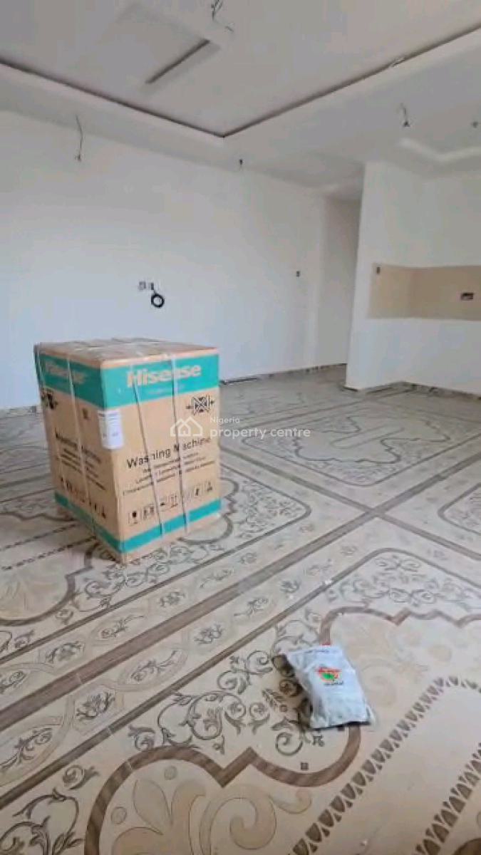 Standard and Spacious 2 Bedroom Flat, Yaba, Lagos, Flat / Apartment for Rent