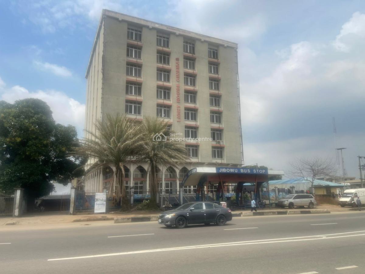 Open Plan Office Building on 8 Floors Measuring 862 Sqm on Each Floor, Murtala Mohammed Way, Jibowu, Yaba, Lagos, Office Space for Rent