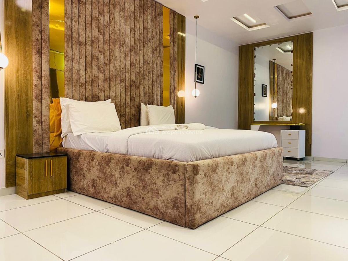Luxury Cozy 4 Bedrooms Serviced and Furnished Apartment, Lekki Phase 1, Lekki, Lagos, Flat / Apartment Short Let