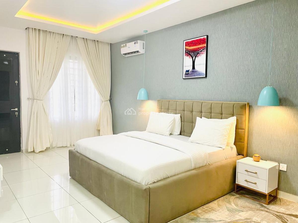 Luxury Cozy 4 Bedrooms Serviced and Furnished Apartment, Lekki Phase 1, Lekki, Lagos, Flat / Apartment Short Let