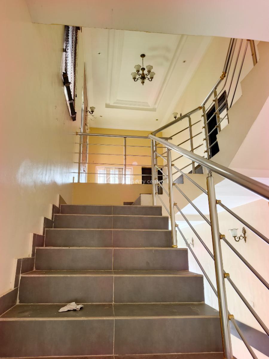 Smart Spacious Conducive  4 Dedrooms Duplex, in Estate at Ogombo Abraham Adesanya Axis, Ajah, Lagos, Terraced Duplex for Rent