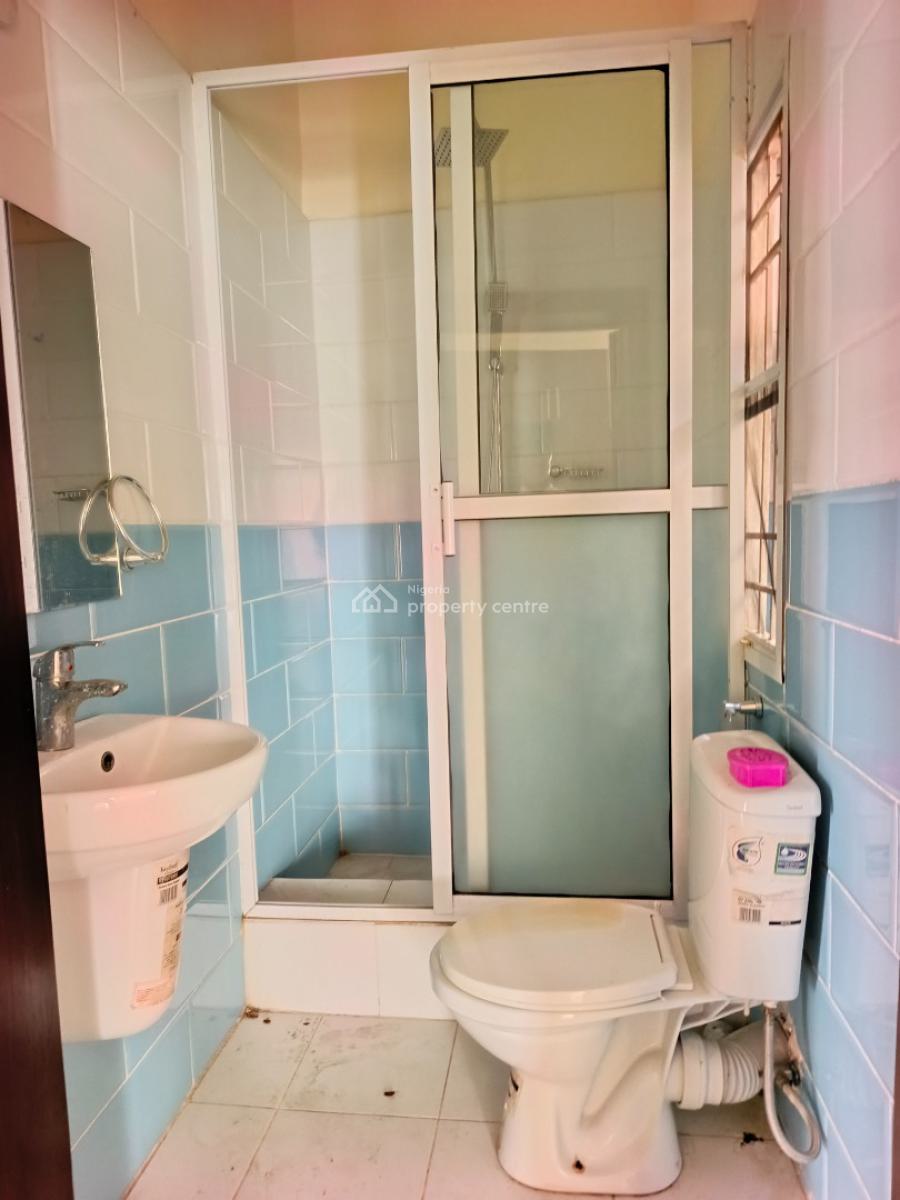 Smart Spacious Conducive  4 Dedrooms Duplex, in Estate at Ogombo Abraham Adesanya Axis, Ajah, Lagos, Terraced Duplex for Rent