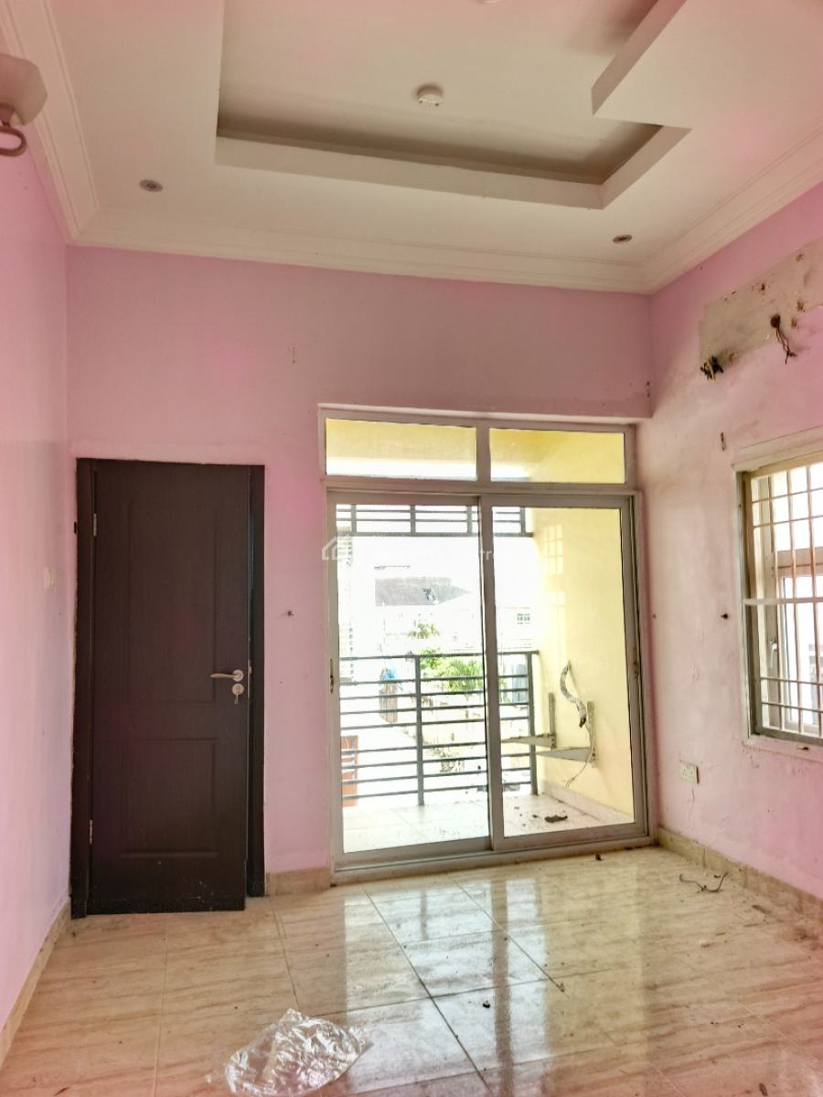 Smart Spacious Conducive  4 Dedrooms Duplex, in Estate at Ogombo Abraham Adesanya Axis, Ajah, Lagos, Terraced Duplex for Rent