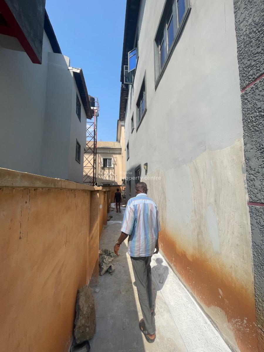 5 Bedroom Fully Detached Duplex + Bq, Gra Phase 2, Magodo, Lagos, Detached Duplex for Sale