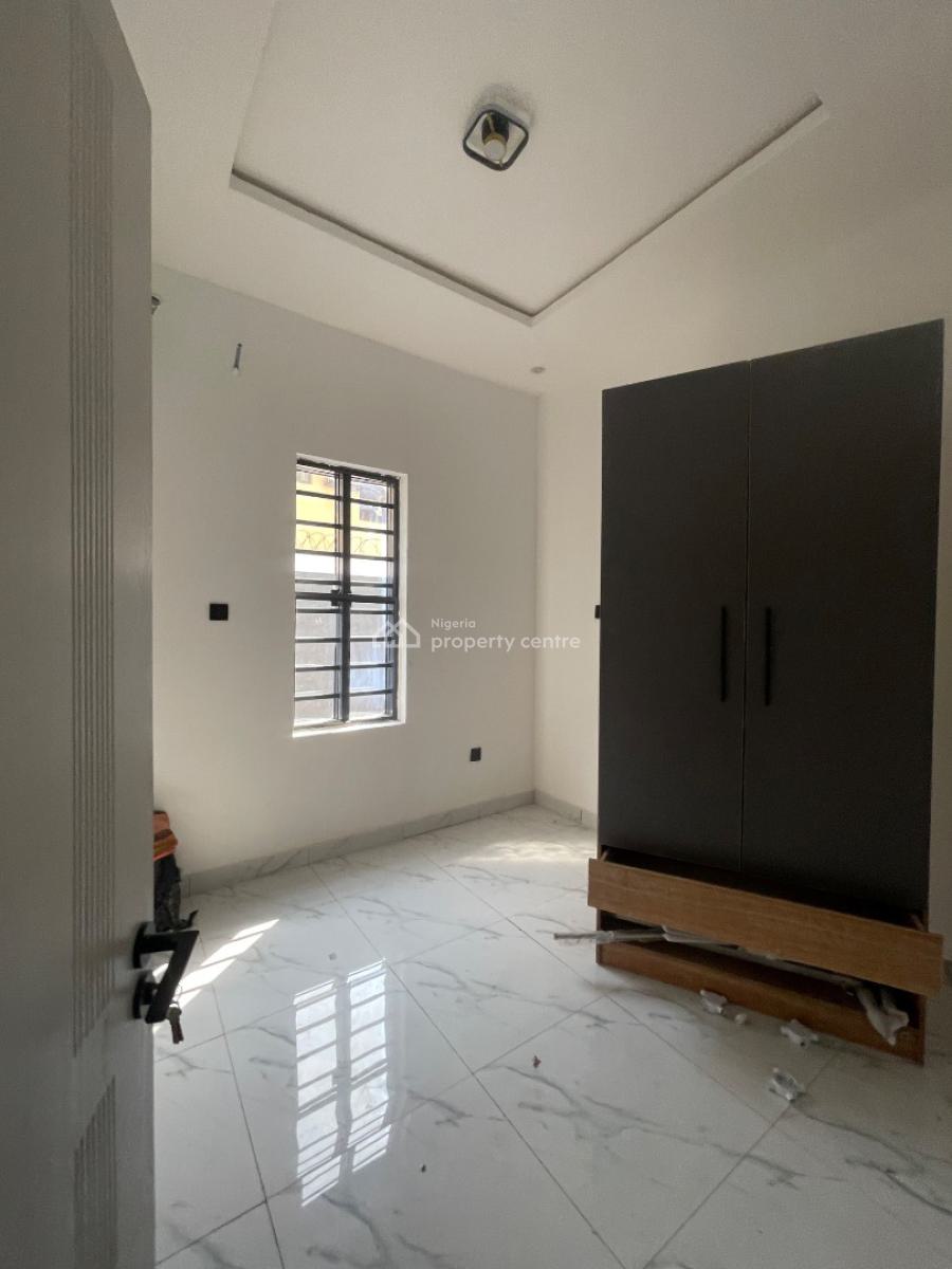 4 Bedroom Semi Detached Duplex, Gra Phase 2, Magodo, Lagos, Detached Duplex for Sale