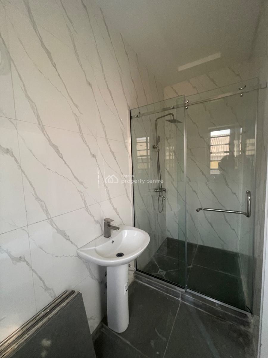 4 Bedroom Semi Detached Duplex, Gra Phase 2, Magodo, Lagos, Detached Duplex for Sale