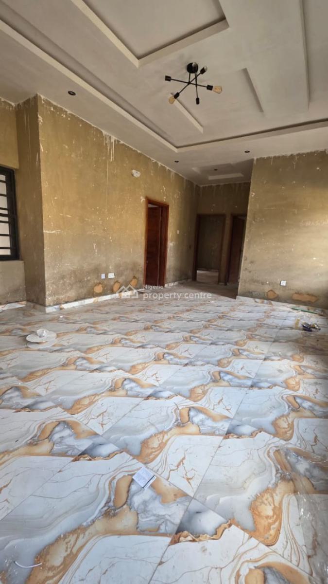 Standard and Spacious 2 Bedroom Flat, Yaba, Lagos, Flat / Apartment for Rent
