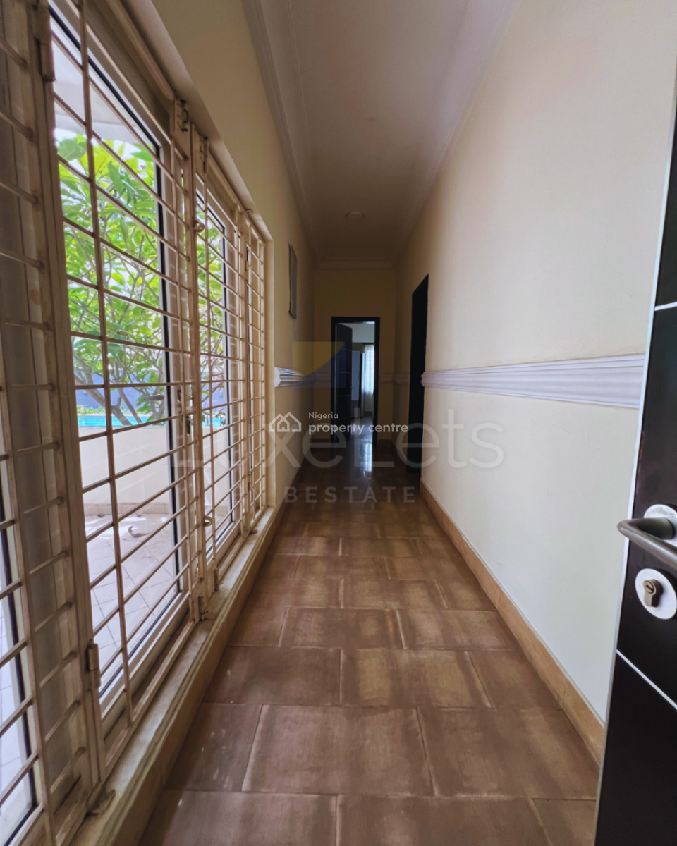 Spacious 3 Bedroom Apartment with Modern Fittings and Swimming Pool, Oniru, Victoria Island (vi), Lagos, Flat / Apartment Short Let