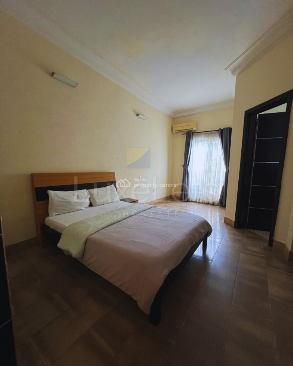 Spacious 3 Bedroom Apartment with Modern Fittings and Swimming Pool, Oniru, Victoria Island (vi), Lagos, Flat / Apartment Short Let