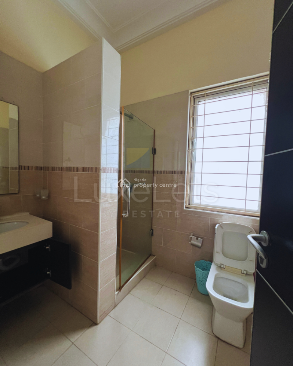 Spacious 3 Bedroom Apartment with Modern Fittings and Swimming Pool, Oniru, Victoria Island (vi), Lagos, Flat / Apartment Short Let