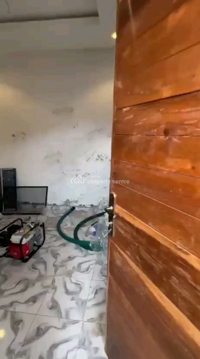 Standard and Very Spacious Room Self Contain, Akoka, Yaba, Lagos, Self Contain (single Rooms) for Rent