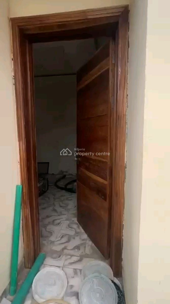 Standard and Very Spacious Room Self Contain, Akoka, Yaba, Lagos, Self Contain (single Rooms) for Rent
