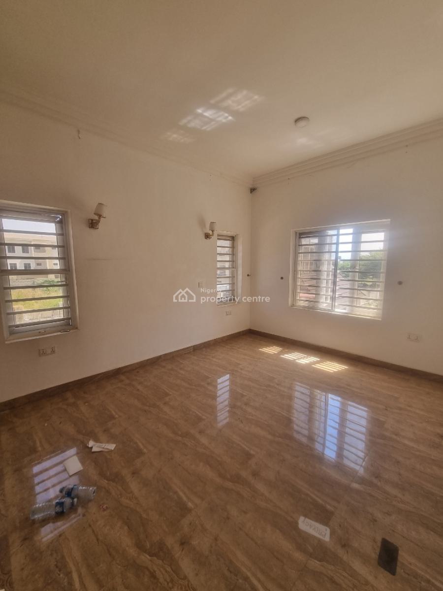 Standard 3 Bedroom Flat with a Bq, Jahi, Abuja, Flat / Apartment for Rent