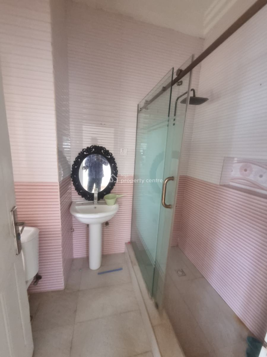 Standard 3 Bedroom Flat with a Bq, Jahi, Abuja, Flat / Apartment for Rent