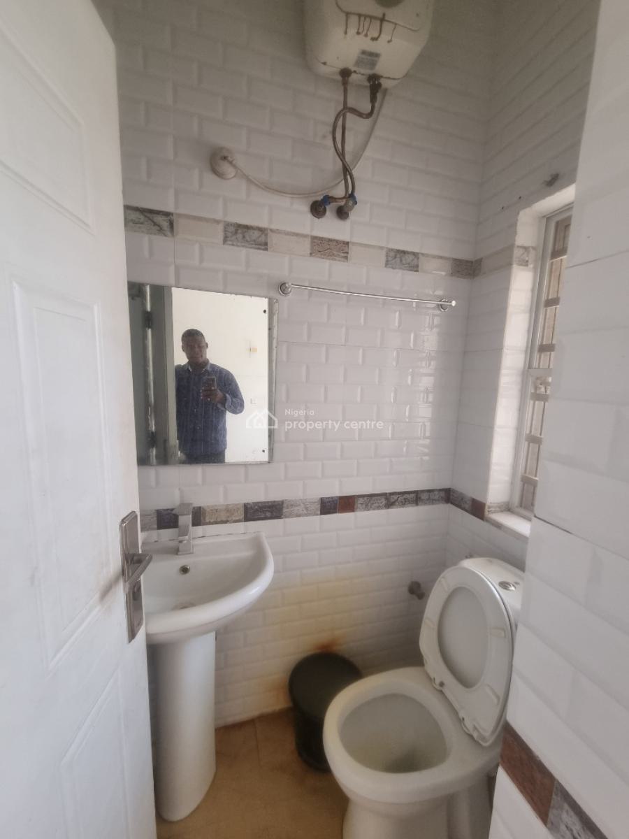 Standard 3 Bedroom Flat with a Bq, Jahi, Abuja, Flat / Apartment for Rent