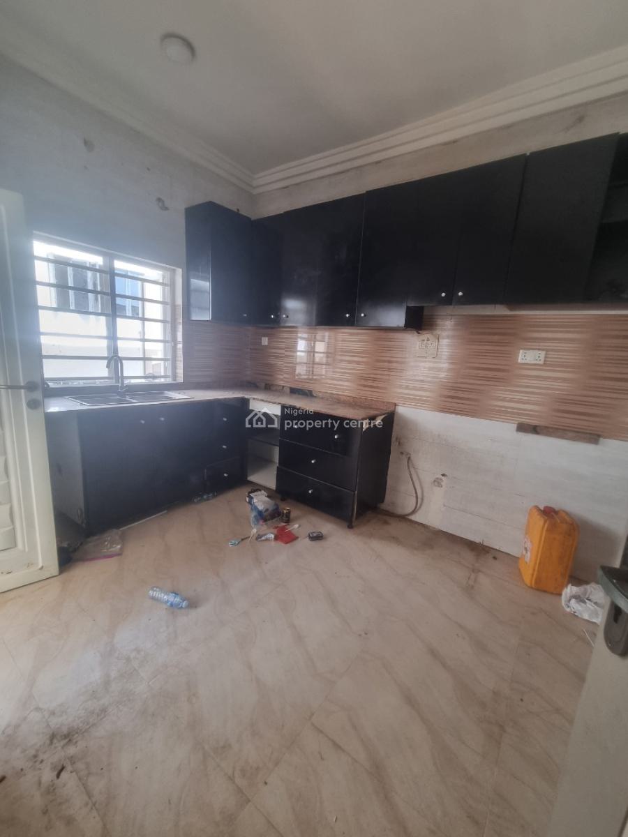 Standard 3 Bedroom Flat with a Bq, Jahi, Abuja, Flat / Apartment for Rent