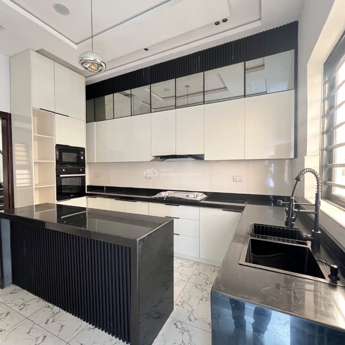 5 Bedroom & Bq, Ajah, Lagos, Detached Duplex for Sale