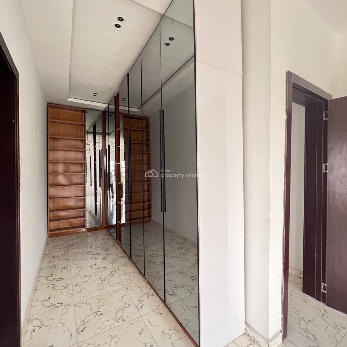 5 Bedroom & Bq, Ajah, Lagos, Detached Duplex for Sale