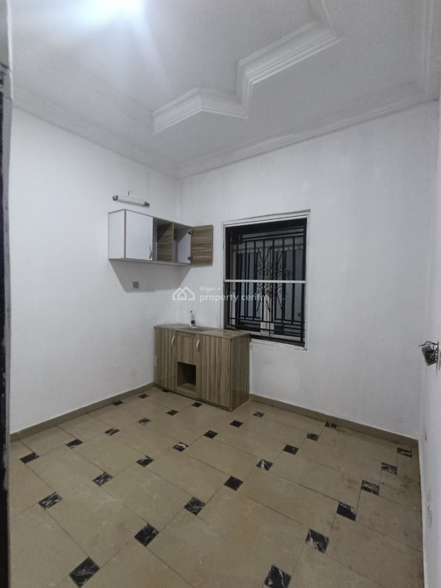 a Miniflat with Personal Kitchen and Personal Prepaid Meter, Bera Estate Chevron Drive, Lekki, Lagos, Mini Flat (room and Parlour) for Rent