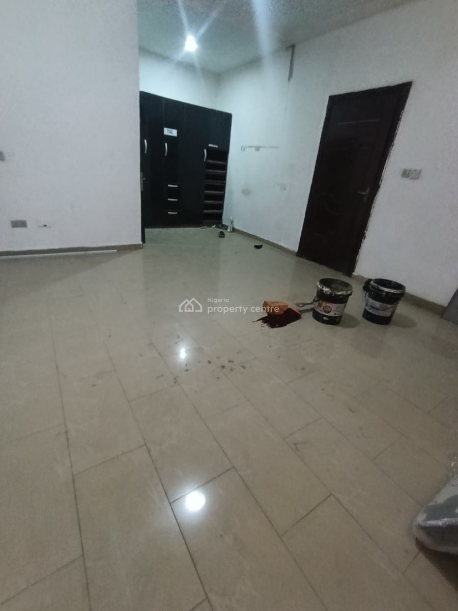 a Miniflat with Personal Kitchen and Personal Prepaid Meter, Bera Estate Chevron Drive, Lekki, Lagos, Mini Flat (room and Parlour) for Rent